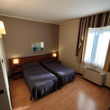Hotel Majestic San Giuliano Milanese Exteriér fotografie