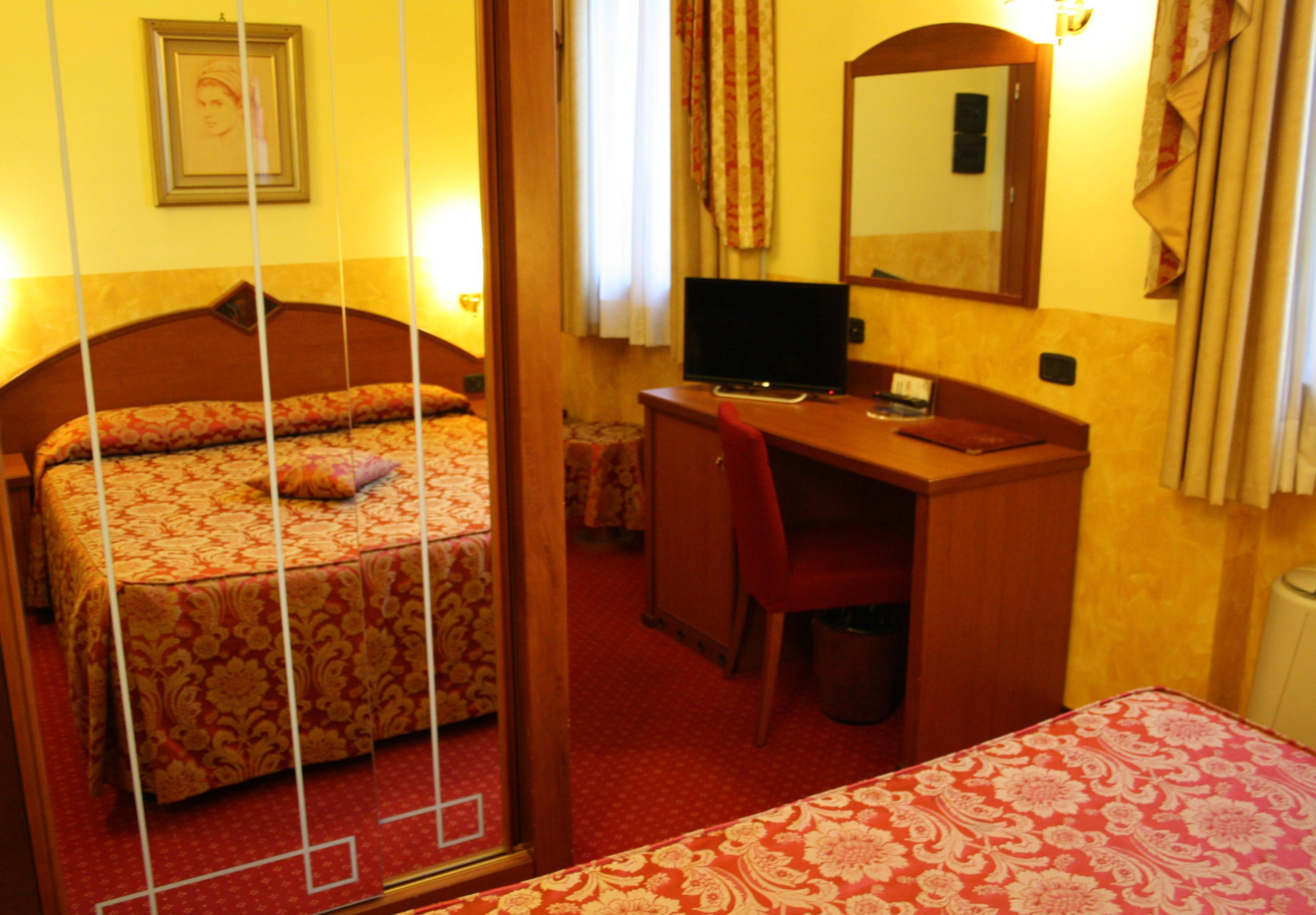 Hotel Majestic San Giuliano Milanese Exteriér fotografie