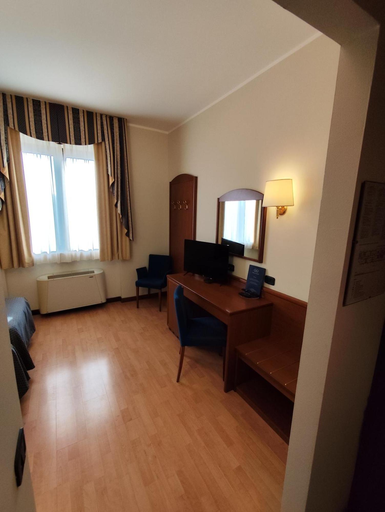 Hotel Majestic San Giuliano Milanese Exteriér fotografie